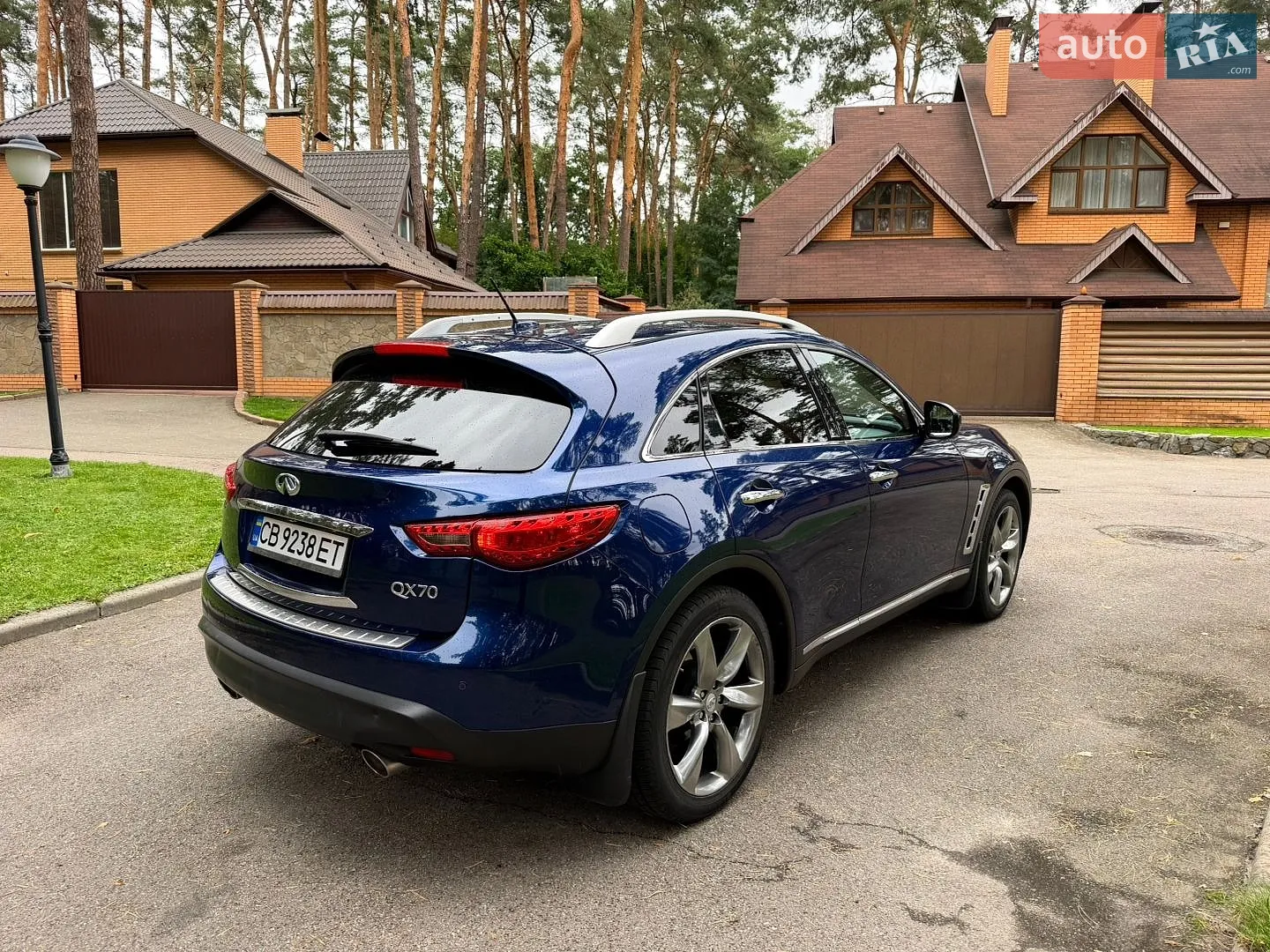 2016 Infiniti QX70 - мініатюра 11