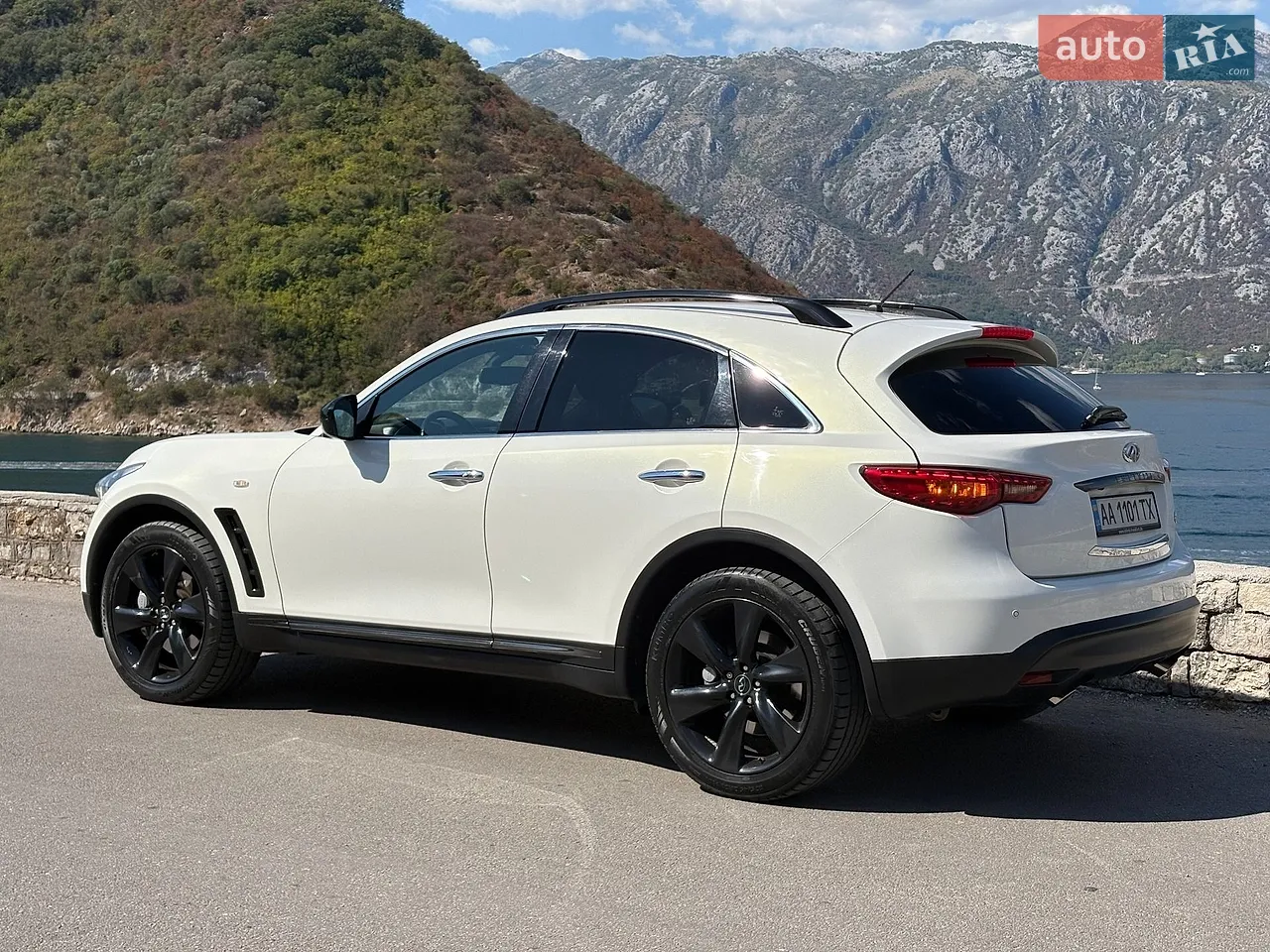 Infiniti Qx70 2015 photo 4