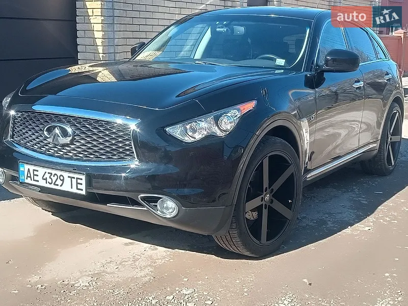 Infiniti QX70