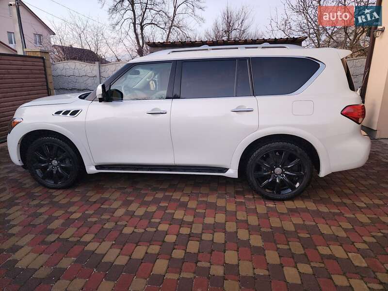 Внедорожник / Кроссовер Infiniti QX80 2014 в Киеве