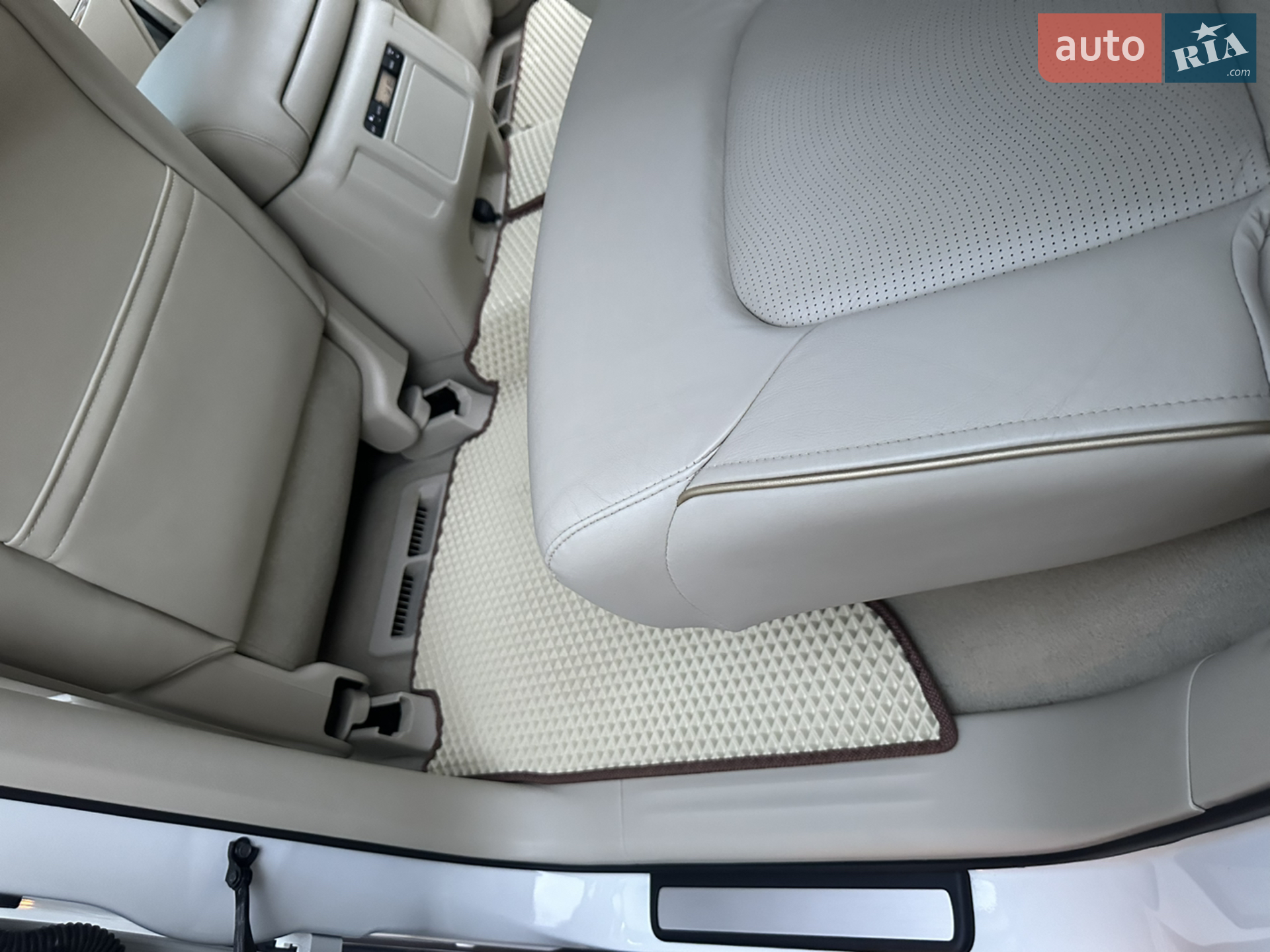 2015 Infiniti QX80 - мініатюра 25