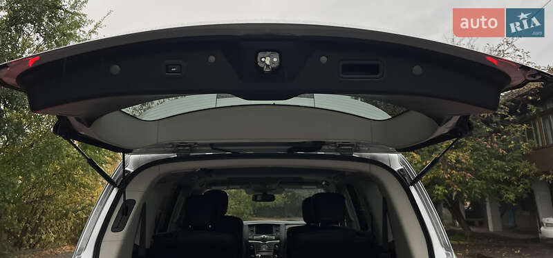 Позашляховик / Кросовер Infiniti QX80 2018 в Дніпрі