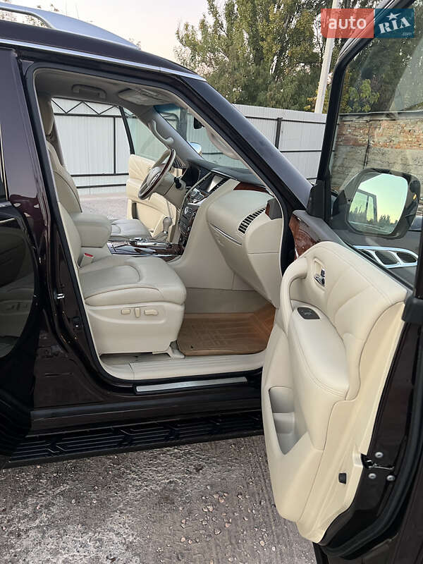 Внедорожник / Кроссовер Infiniti QX80 2016 в Ровно