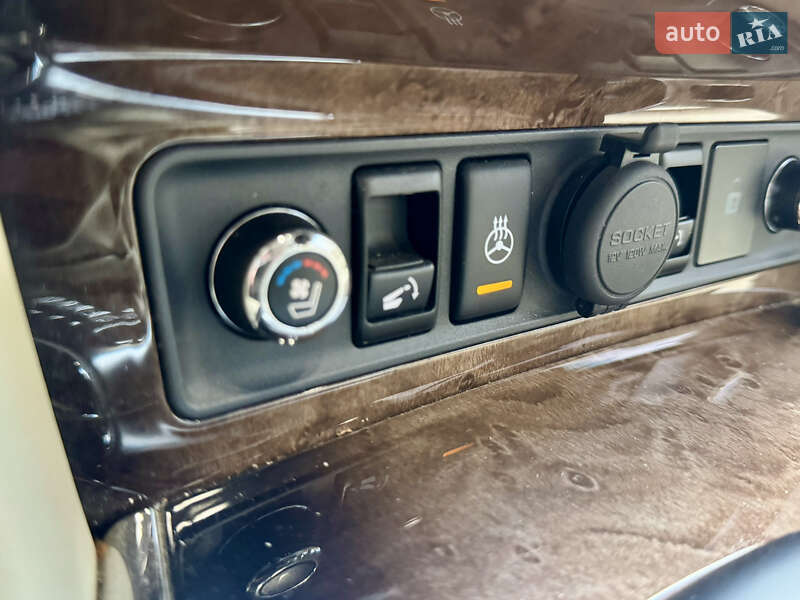Позашляховик / Кросовер Infiniti QX80 2013 в Фастові
