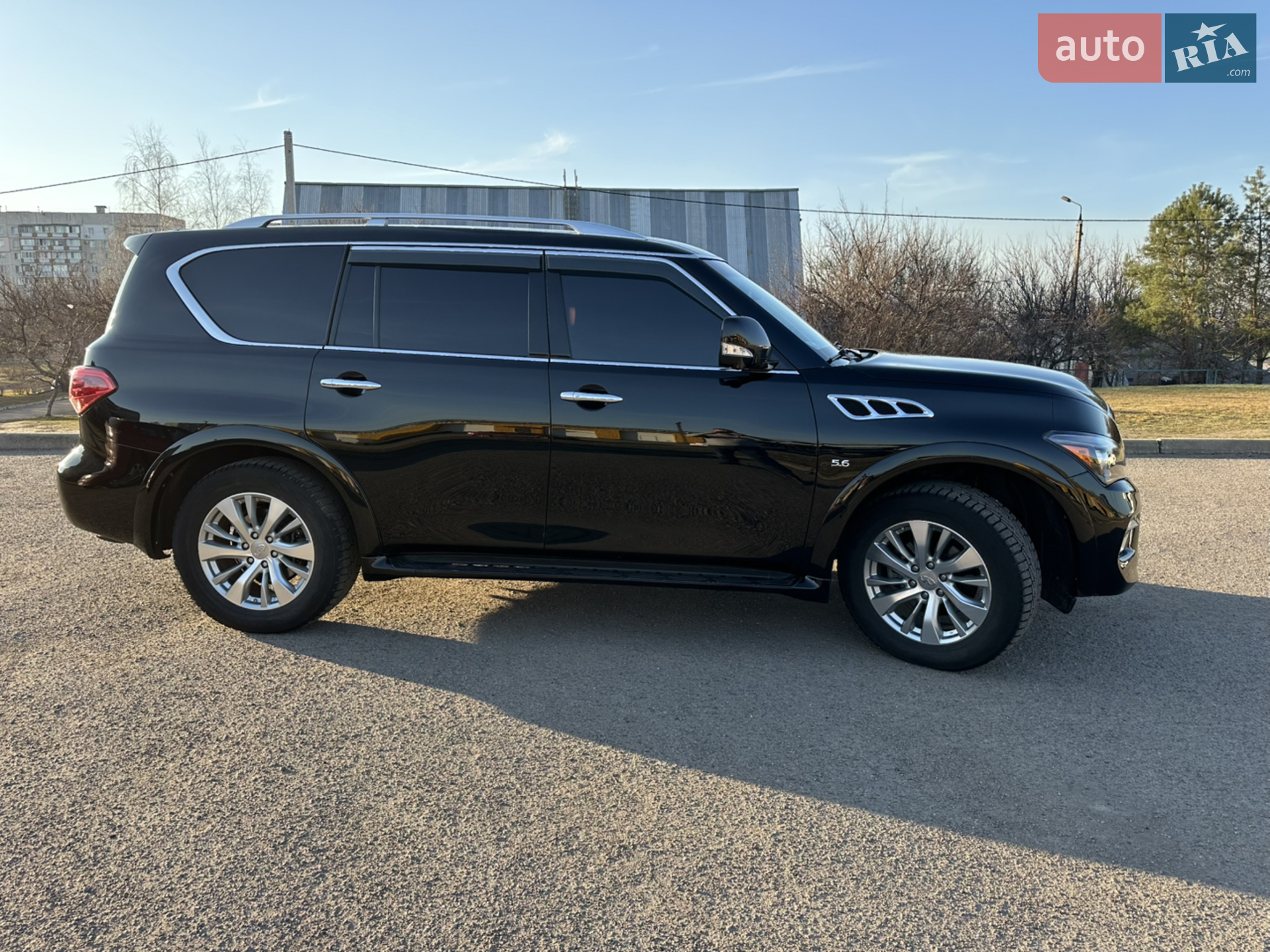 2017 Infiniti QX80 - мініатюра 6