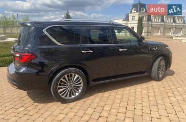 Позашляховик / Кросовер Infiniti QX80 2021 в 