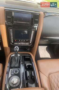 Позашляховик / Кросовер Infiniti QX80 2021 в 