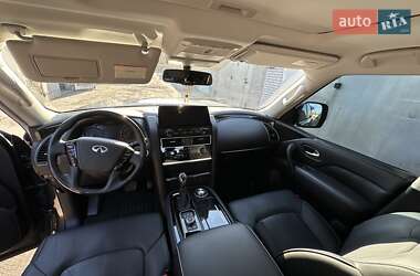 Позашляховик / Кросовер Infiniti QX80 2023 в 