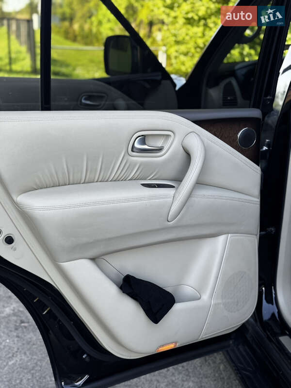 Позашляховик / Кросовер Infiniti QX80 2013 в Сарнах