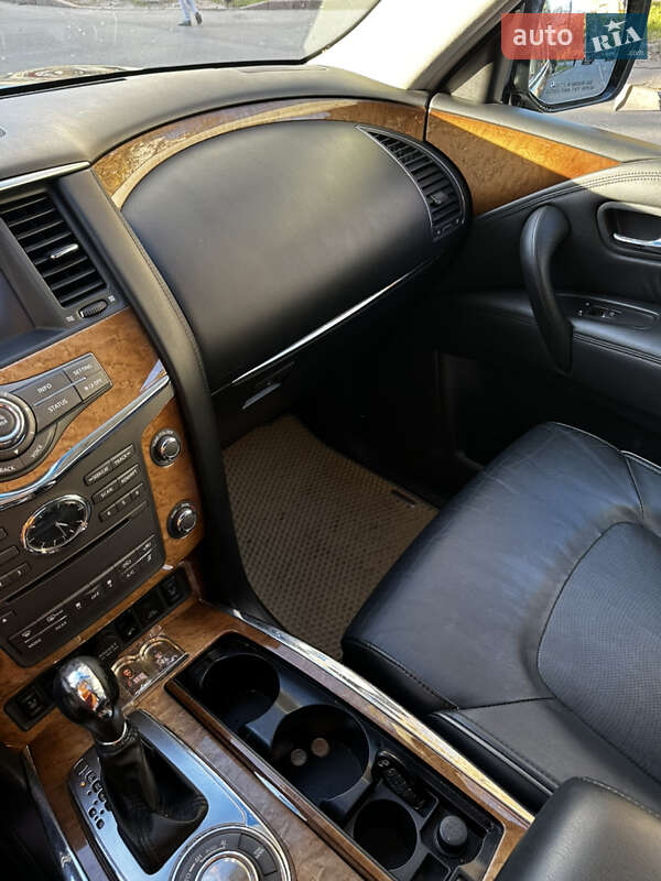 Позашляховик / Кросовер Infiniti QX80 2014 в Чернігові