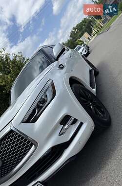 Позашляховик / Кросовер Infiniti QX80 2018 в 