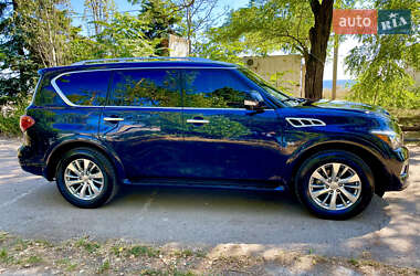 Внедорожник / Кроссовер Infiniti QX80 2017 в 