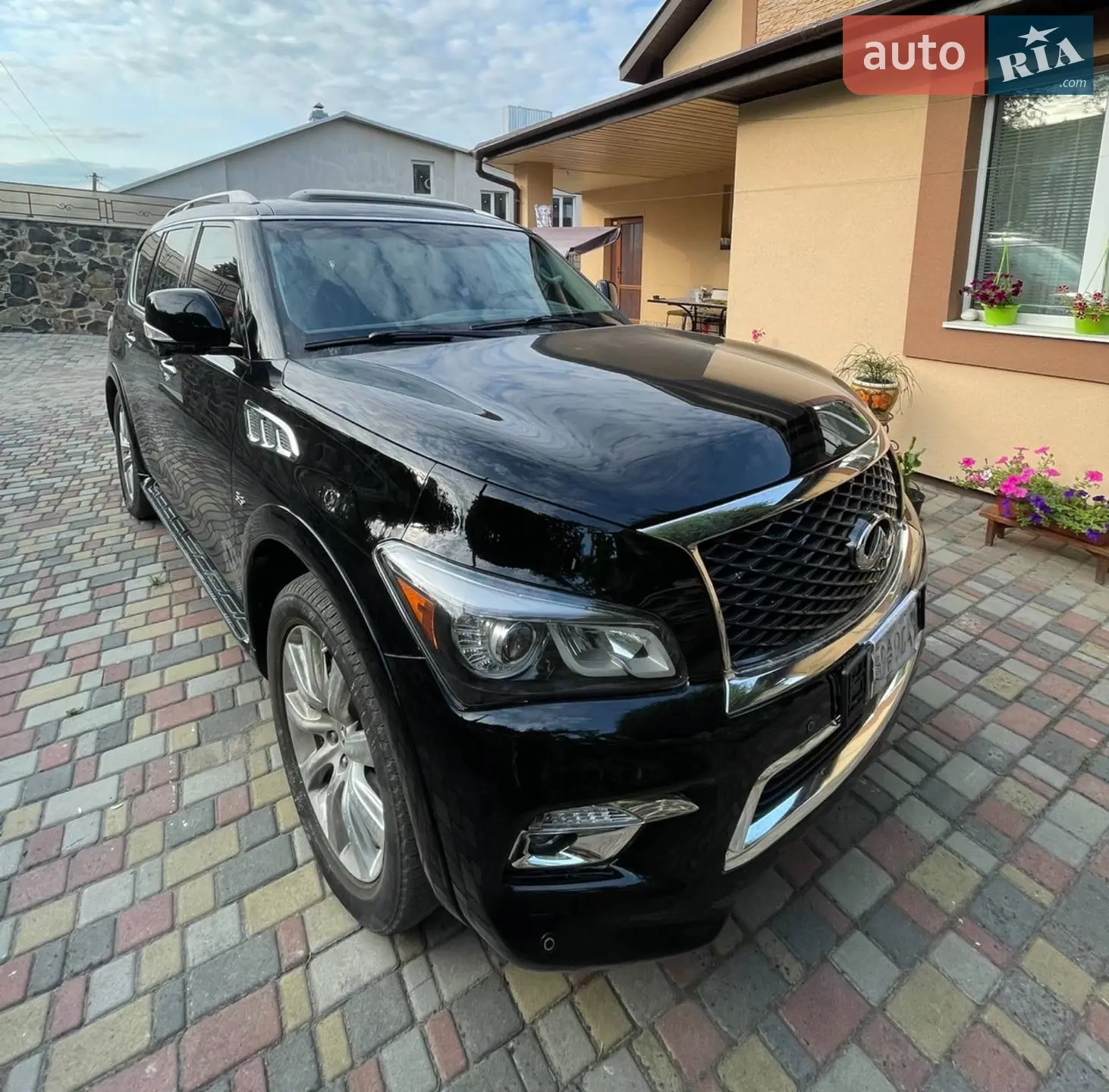 2014 Infiniti QX80 - мініатюра 2