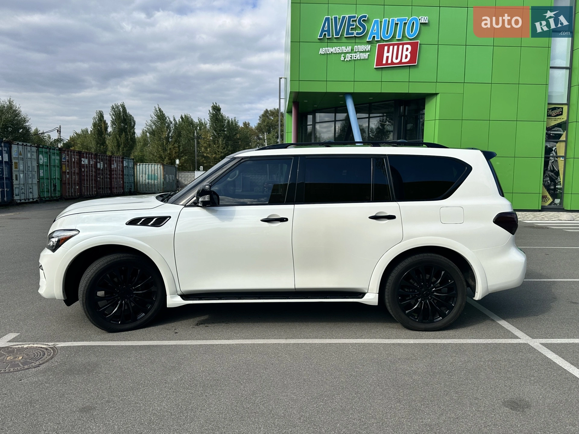 2016 Infiniti QX80 - фото 1
