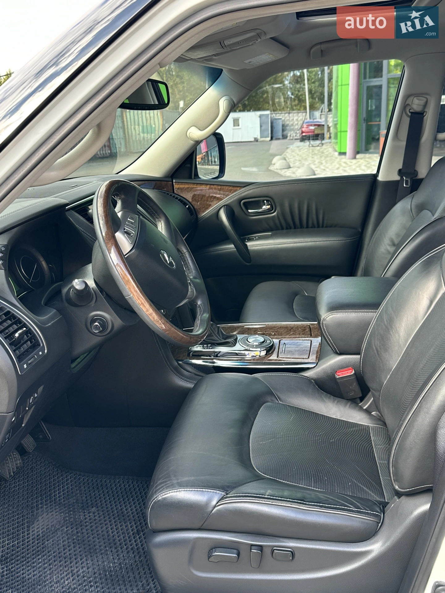 2016 Infiniti QX80 - мініатюра 12