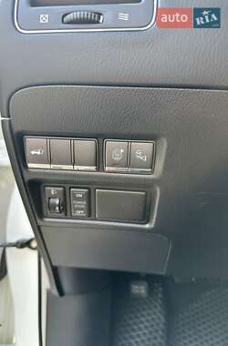 Внедорожник / Кроссовер Infiniti QX80 2016 в 