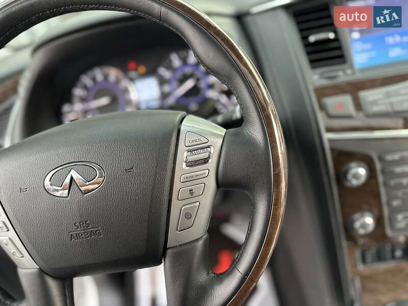 Внедорожник / Кроссовер Infiniti QX80 2015 в Киеве