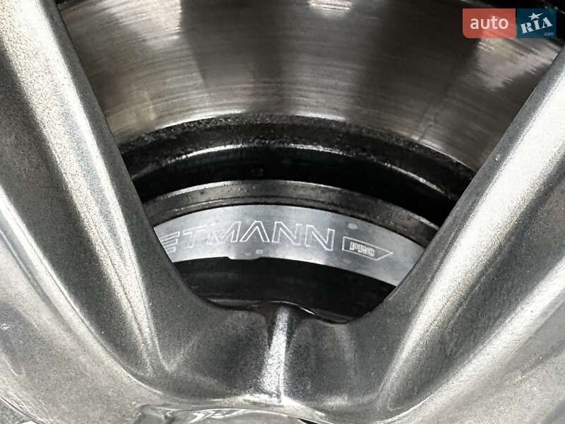 Внедорожник / Кроссовер Infiniti QX80 2015 в Киеве