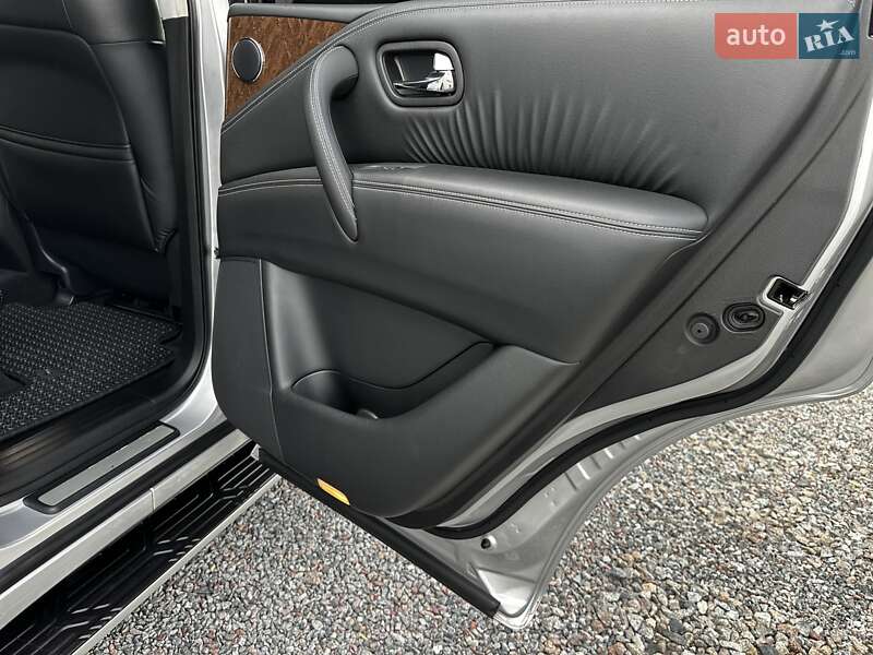 Внедорожник / Кроссовер Infiniti QX80 2015 в Киеве