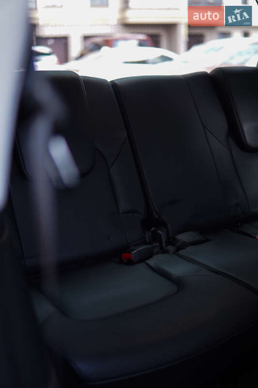 Внедорожник / Кроссовер Infiniti QX80 2019 в Хмельницком