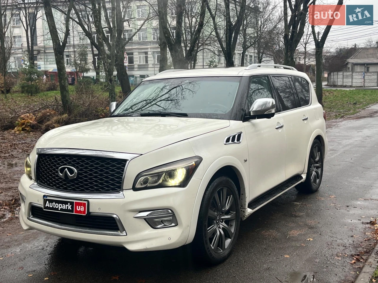 2017 Infiniti QX80 - мініатюра 21
