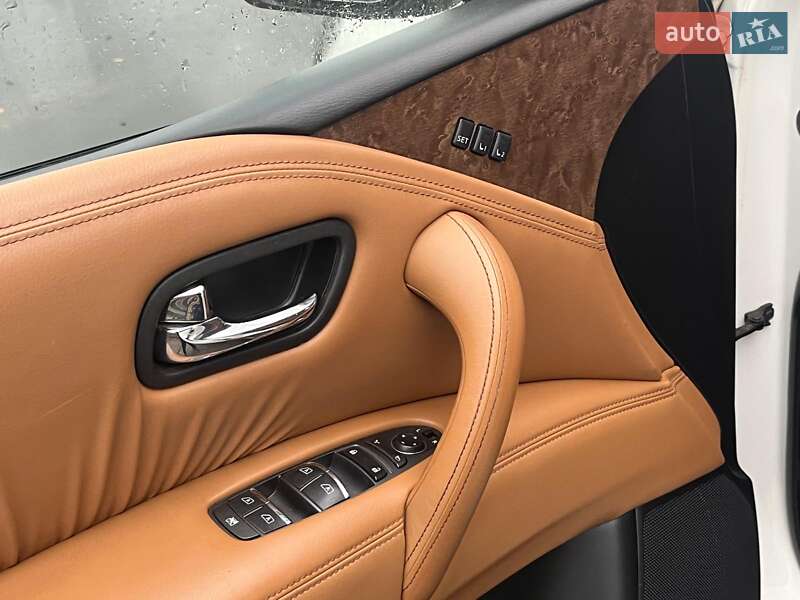 Внедорожник / Кроссовер Infiniti QX80 2017 в Киеве