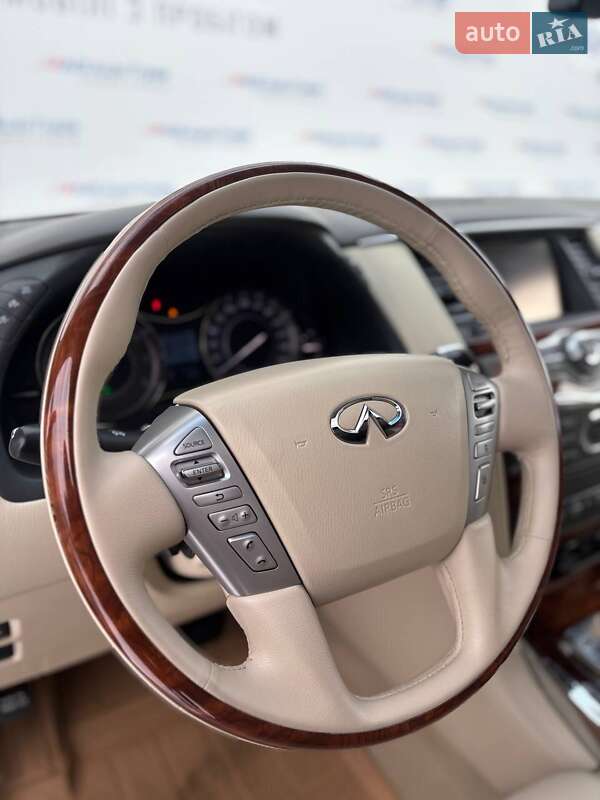 Позашляховик / Кросовер Infiniti QX80 2016 в Києві