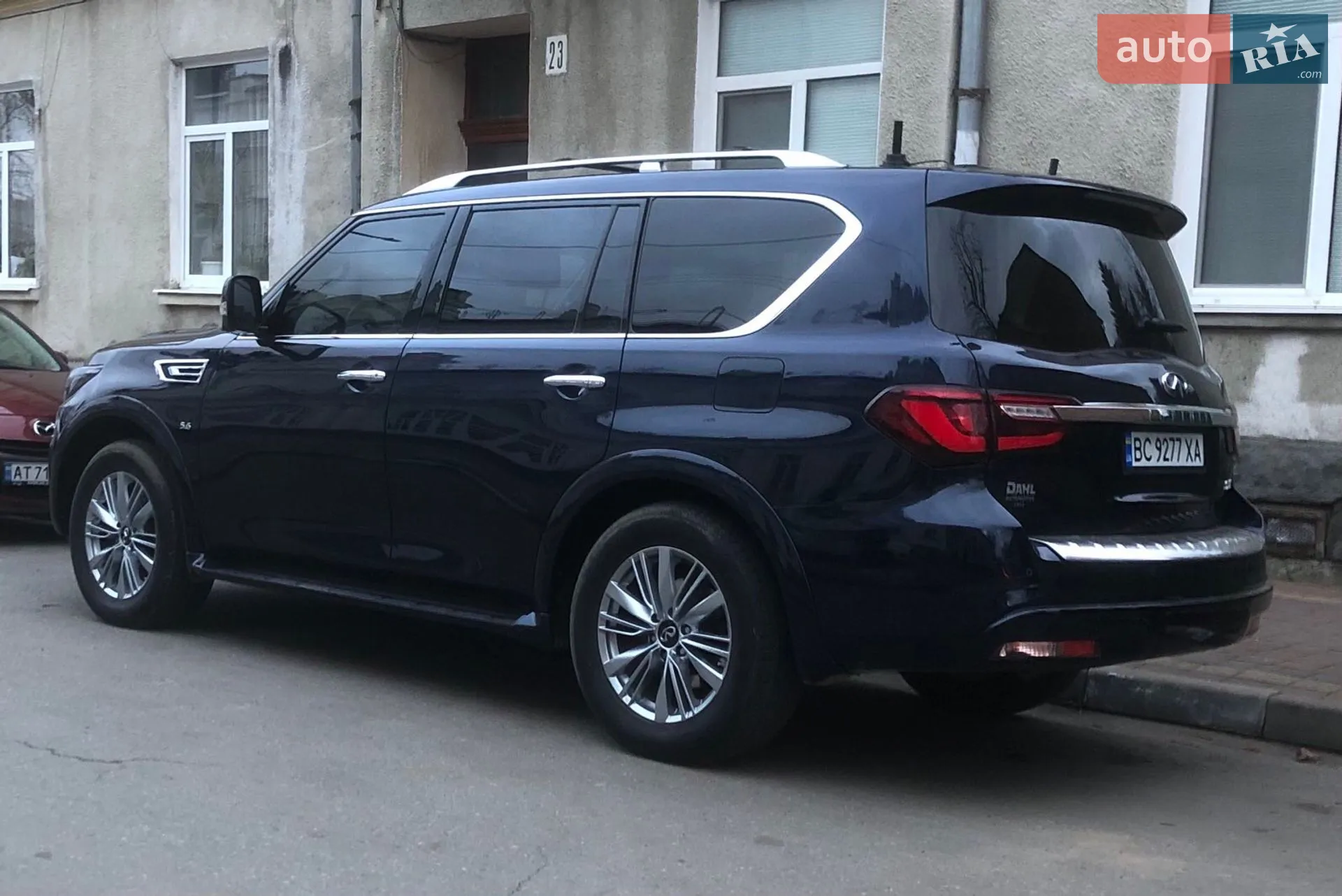 2018 Infiniti QX80 - мініатюра 2