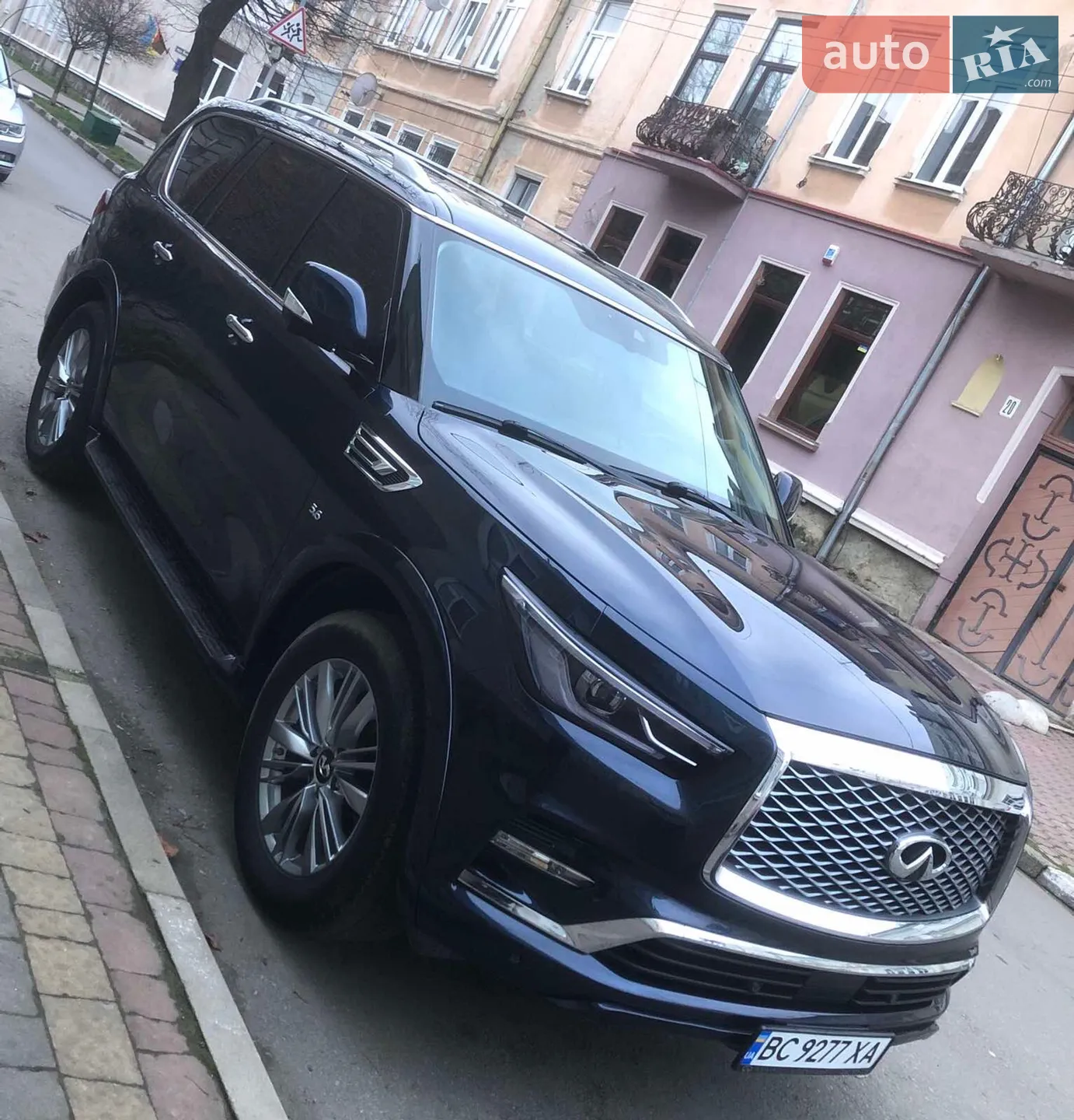 2018 Infiniti QX80 - мініатюра 12