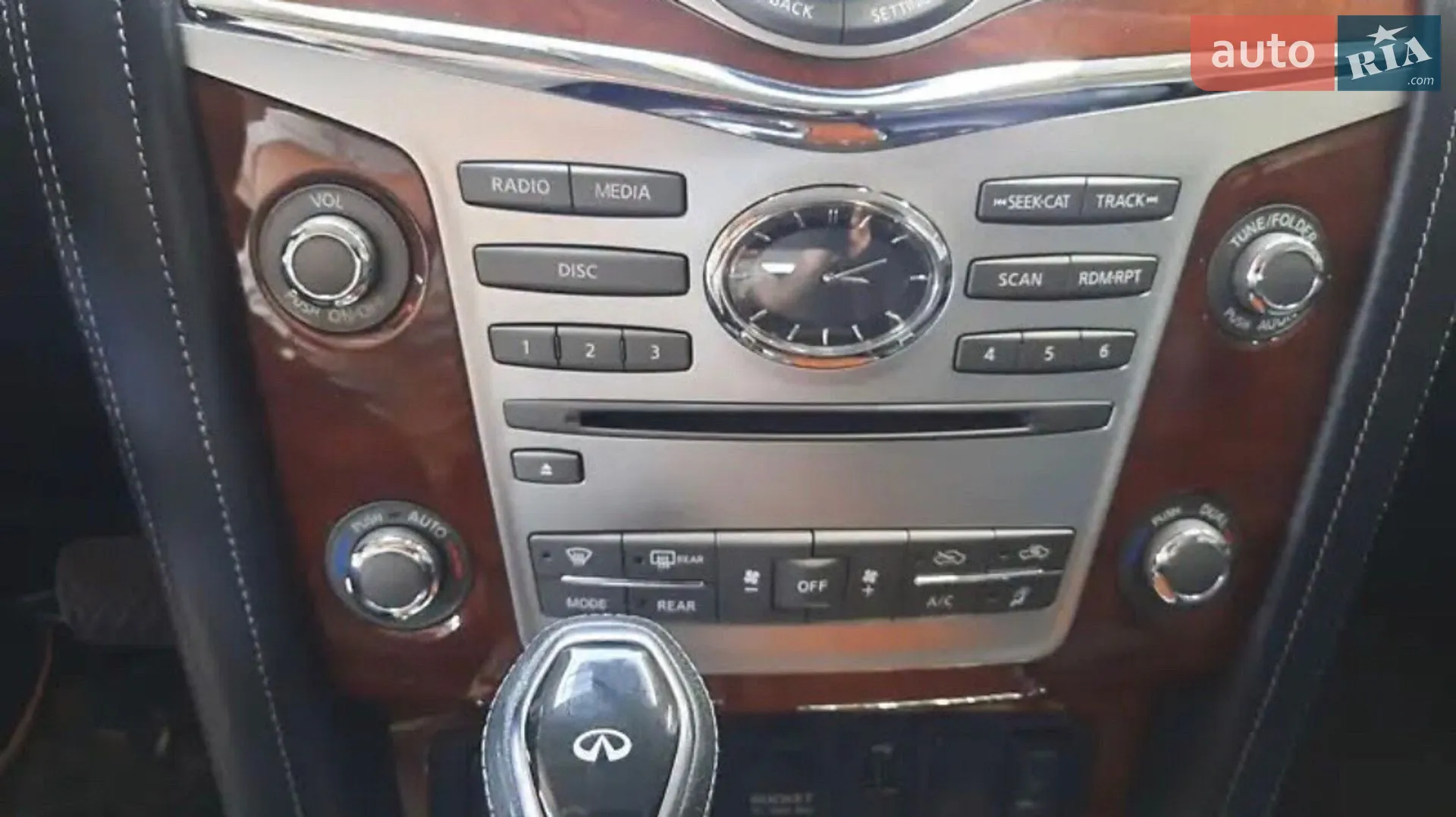 2018 Infiniti QX80 - мініатюра 17
