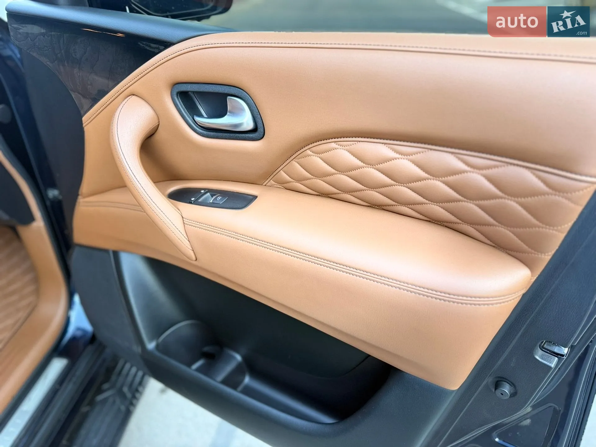 2018 Infiniti QX80 - мініатюра 27