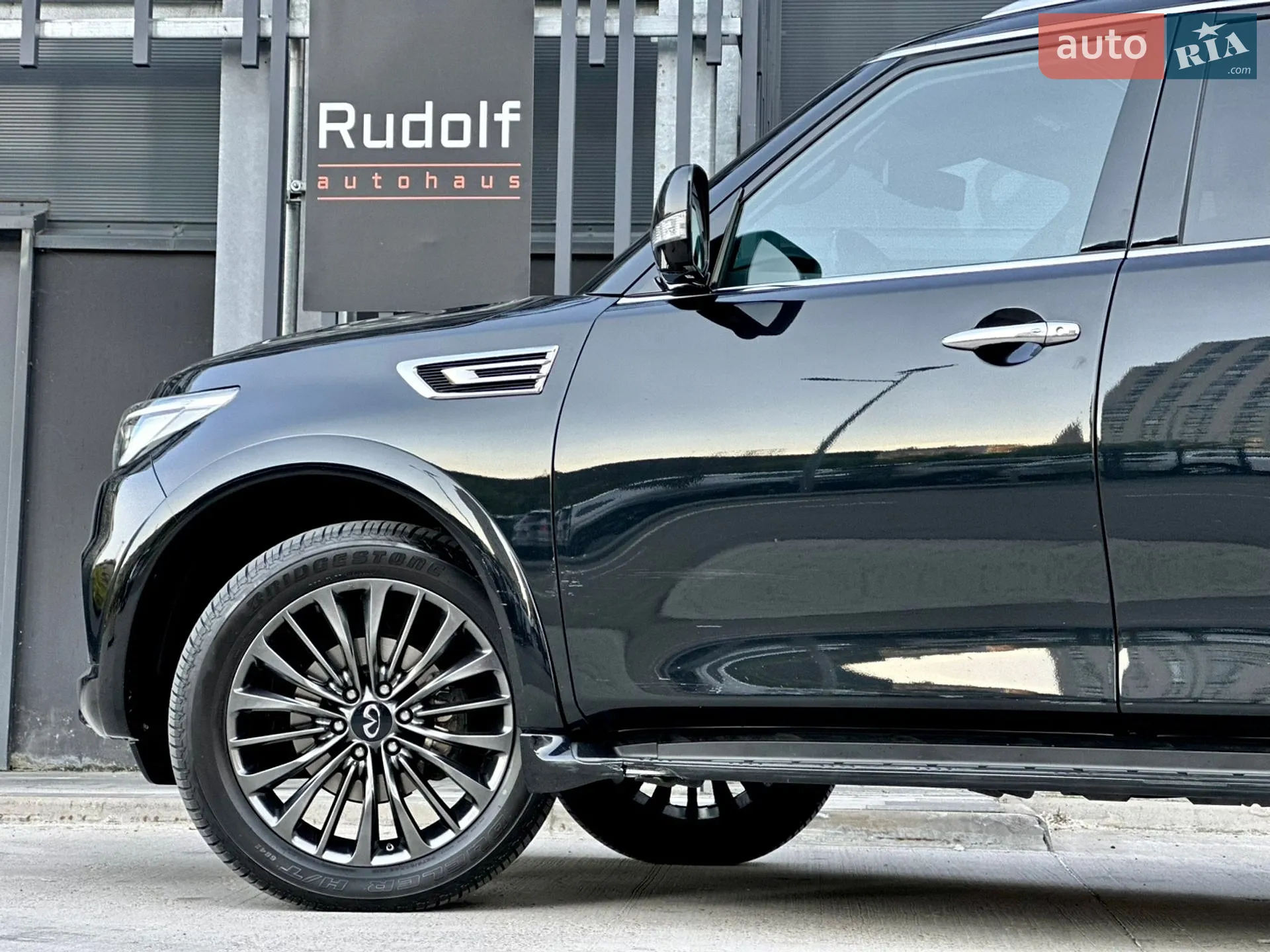 2023 Infiniti QX80 - мініатюра 11