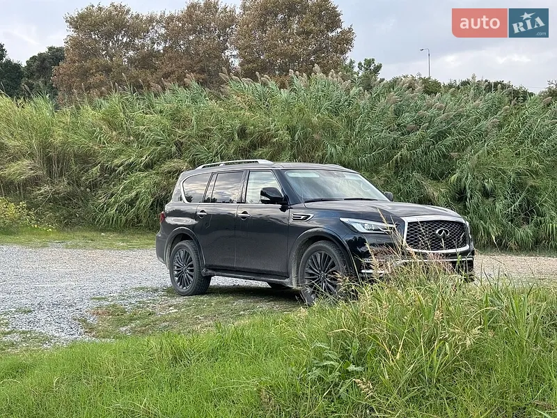 Infiniti QX80