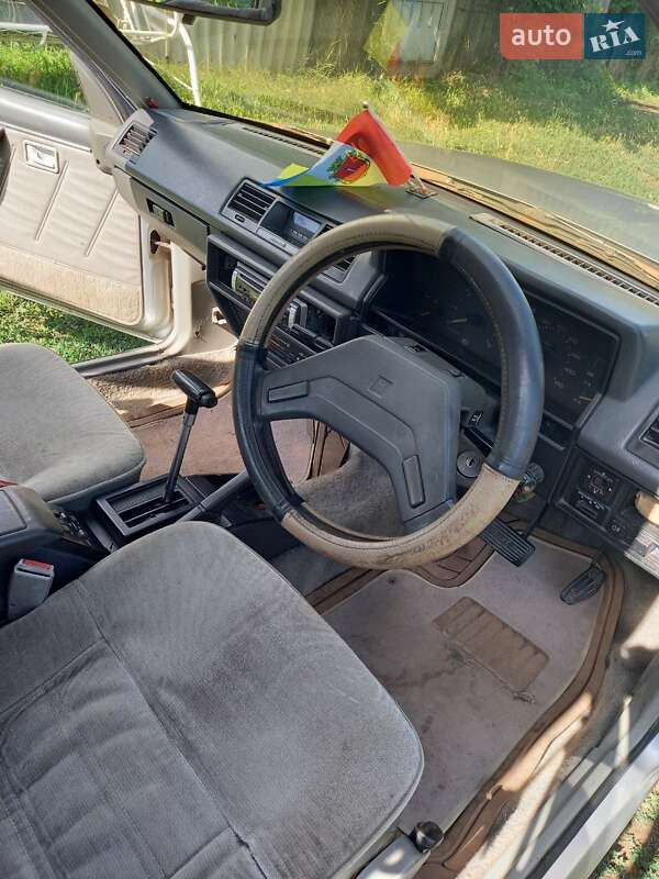 Седан Isuzu Aska 1984 в Одессе