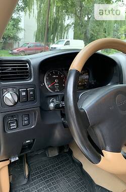 Внедорожник / Кроссовер Isuzu Axiom 2002 в 