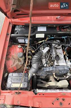 Седан Isuzu Gemini 1982 в 
