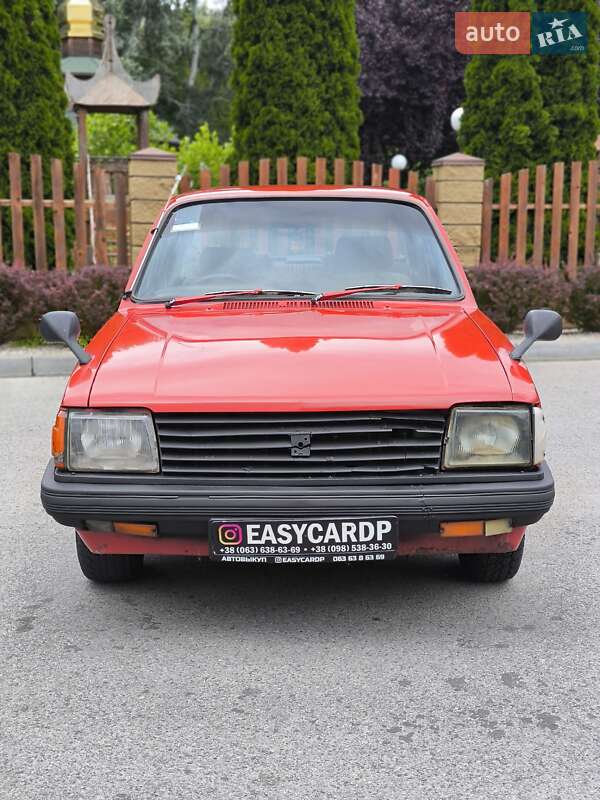 Седан Isuzu Gemini 1982 в Днепре