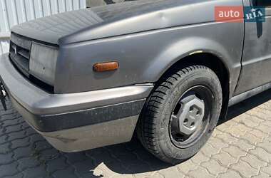 Седан Isuzu Gemini 1985 в 
