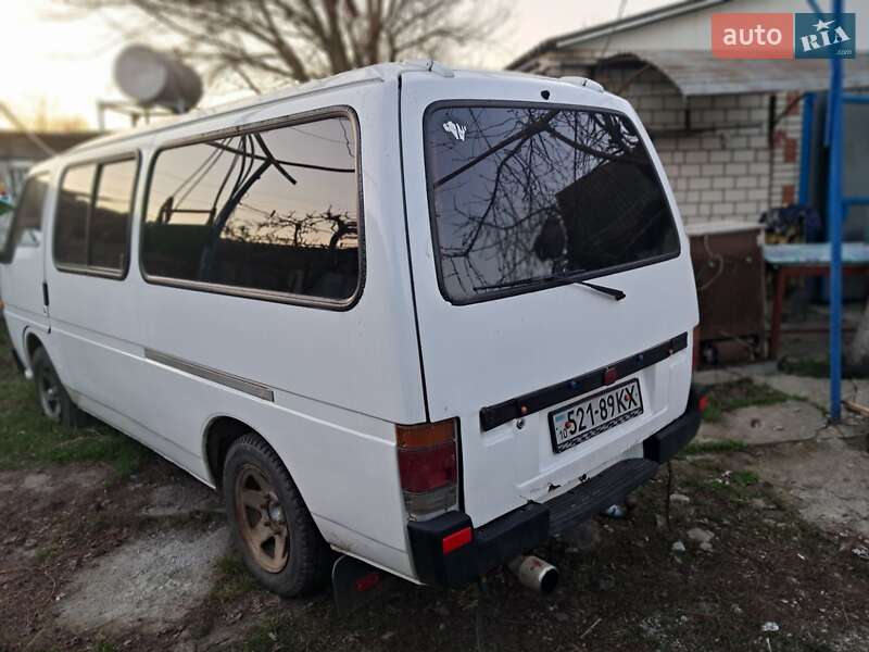 Мікроавтобус Isuzu Midi 1992 в Бершаді фото 3 Мікроавтобус Isuzu Midi 1992 в Бершаді