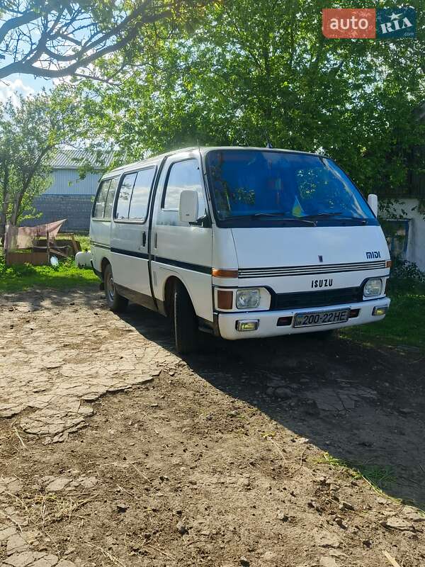 Микроавтобус Isuzu Midi 1987 в 
