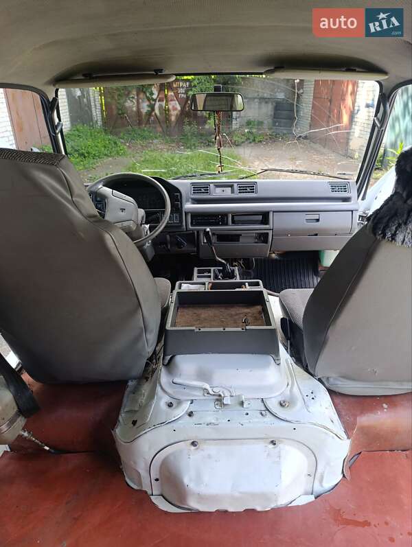Минивэн Isuzu Midi 1996 в Киеве фото 3 Минивэн Isuzu Midi 1996 в Киеве