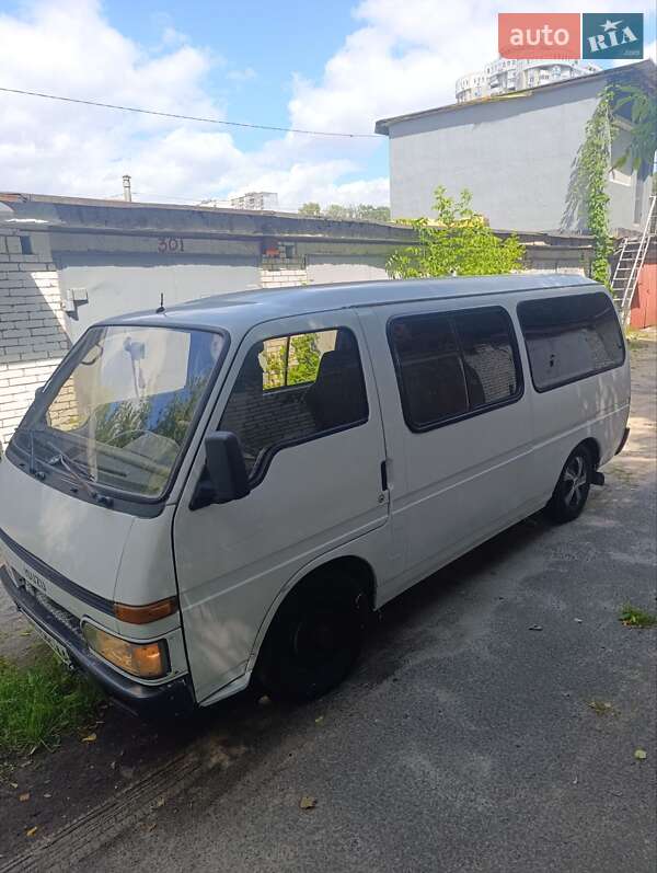 Минивэн Isuzu Midi 1996 в Киеве фото Минивэн Isuzu Midi 1996 в Киеве