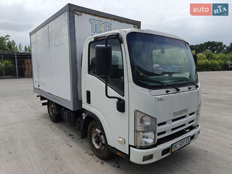 Грузовой фургон Isuzu NLR 2013 в Киеве