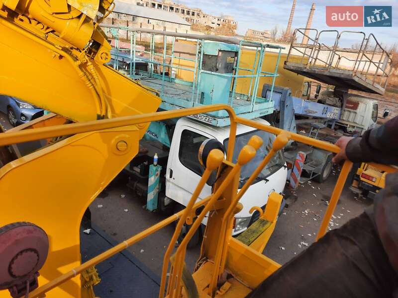 Бурова установка Isuzu NQR 2008 в Одесі