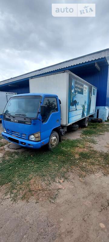 Грузовой фургон Isuzu NQR 2008 в Александрие