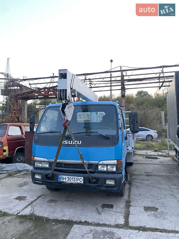 Борт Isuzu NQR 2004 в Одессе