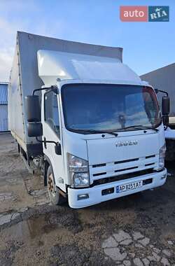 Грузовой фургон Isuzu NQR 2015 в 