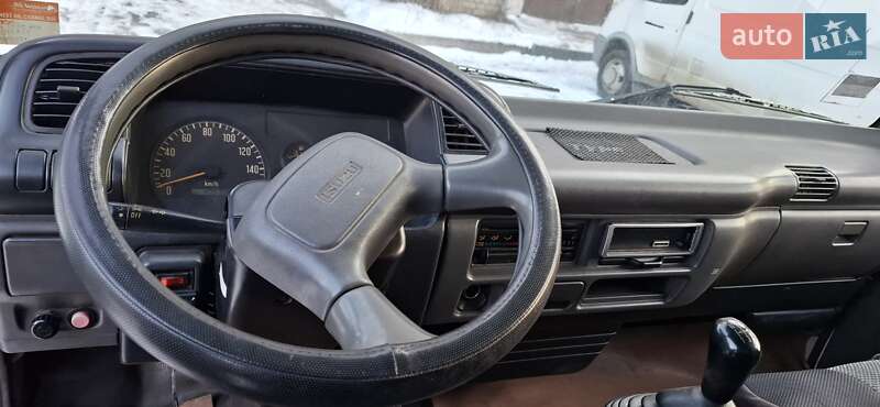 Вантажний фургон Isuzu NQR 2005 в Харкові фото 8 Вантажний фургон Isuzu NQR 2005 в Харкові