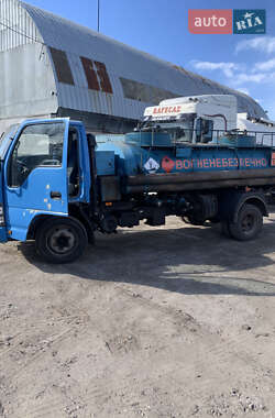 Бензовоз Isuzu NQR 2008 в 