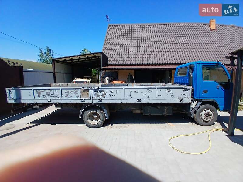Тентований Isuzu NQR 2006 в Києві